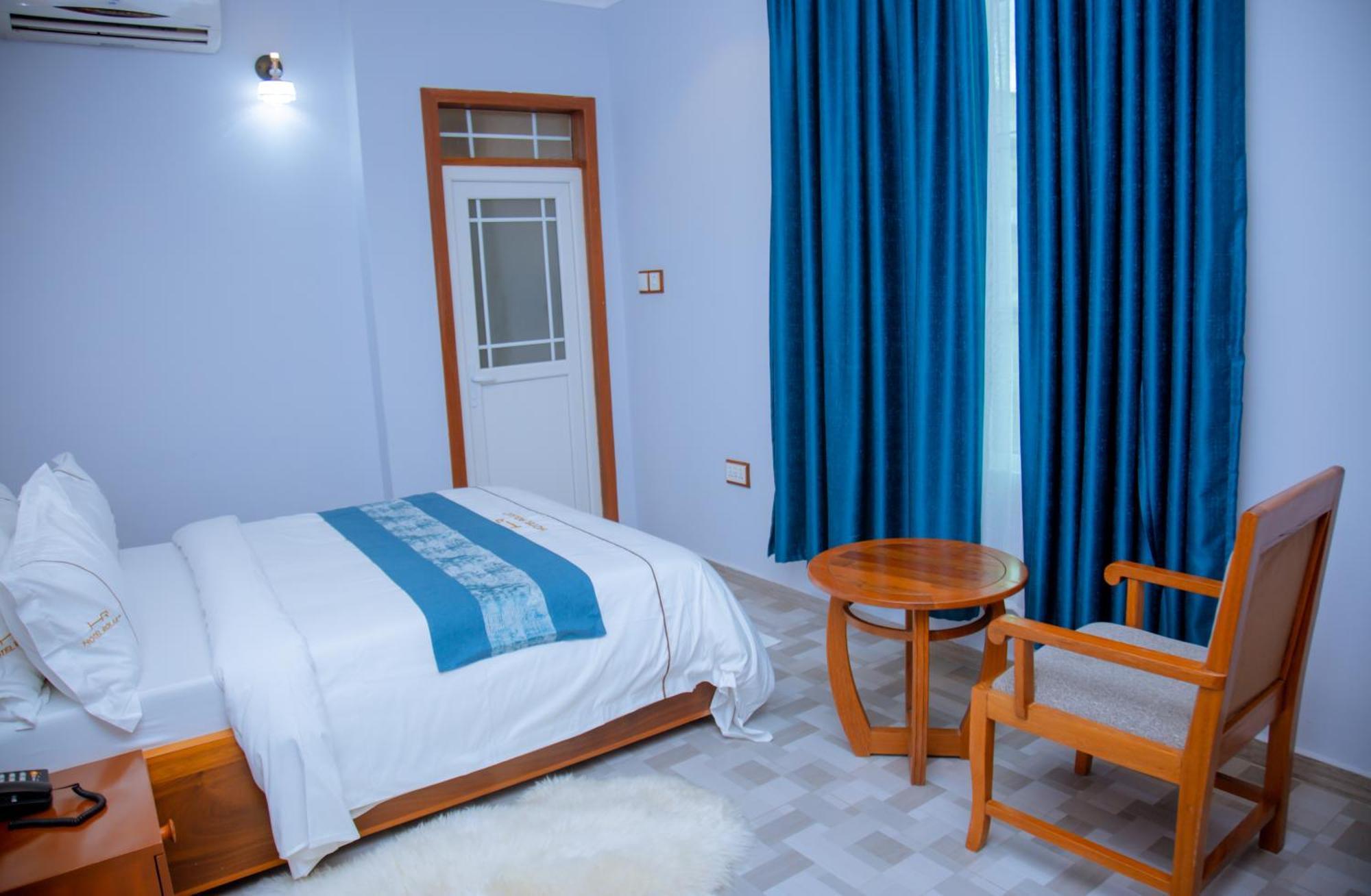 Hotel Rolax Dar es Salaam Exterior photo