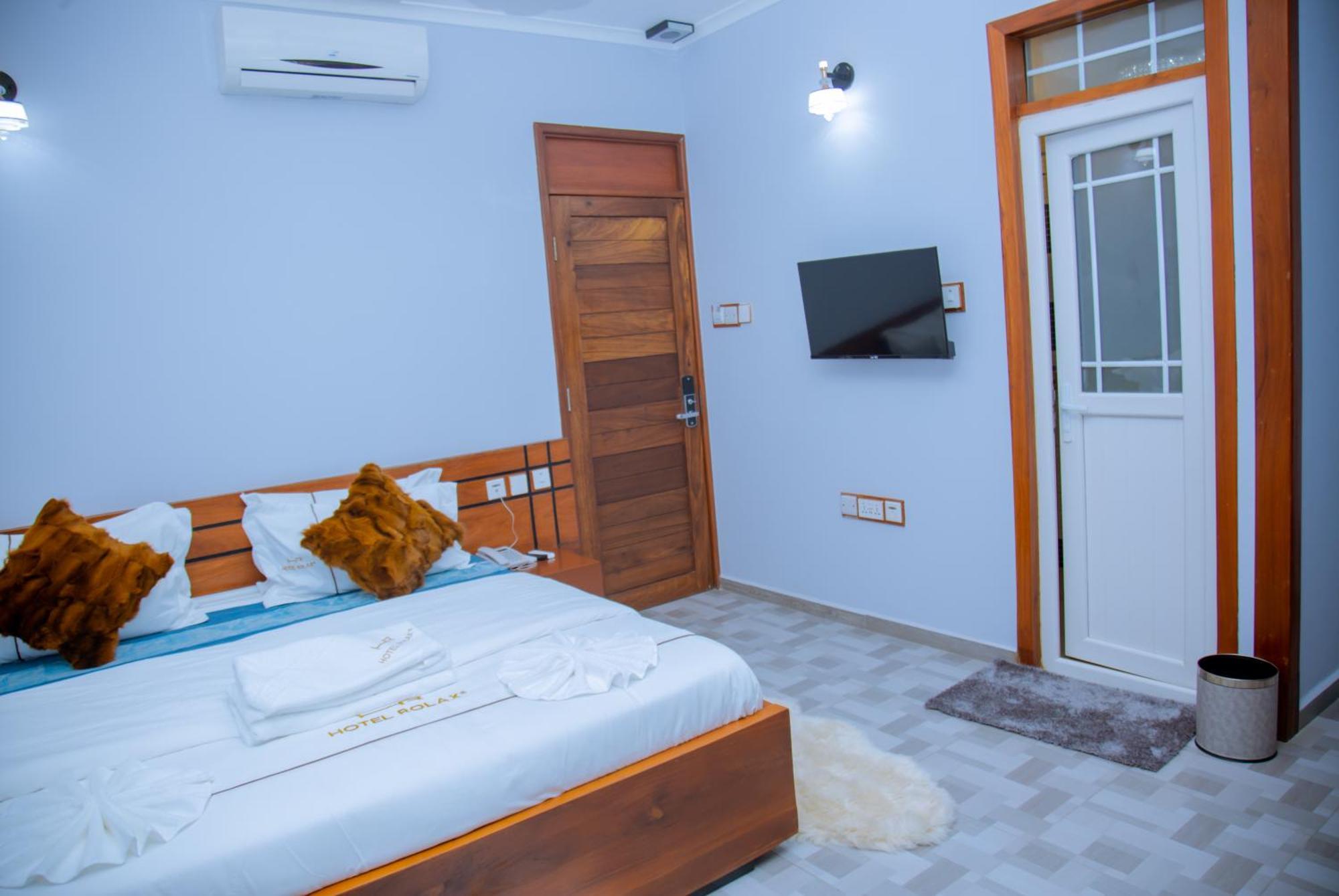 Hotel Rolax Dar es Salaam Exterior photo