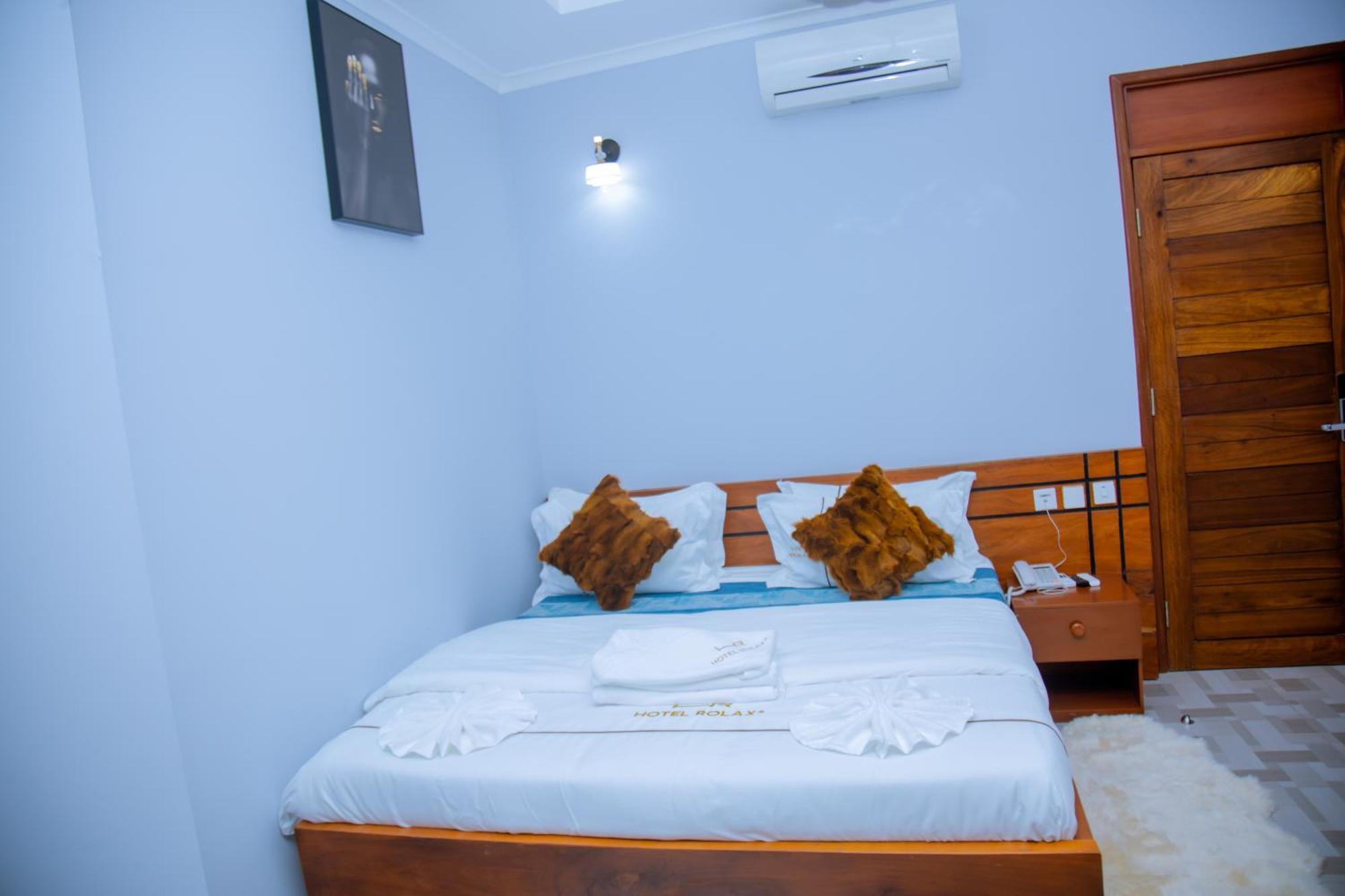 Hotel Rolax Dar es Salaam Exterior photo